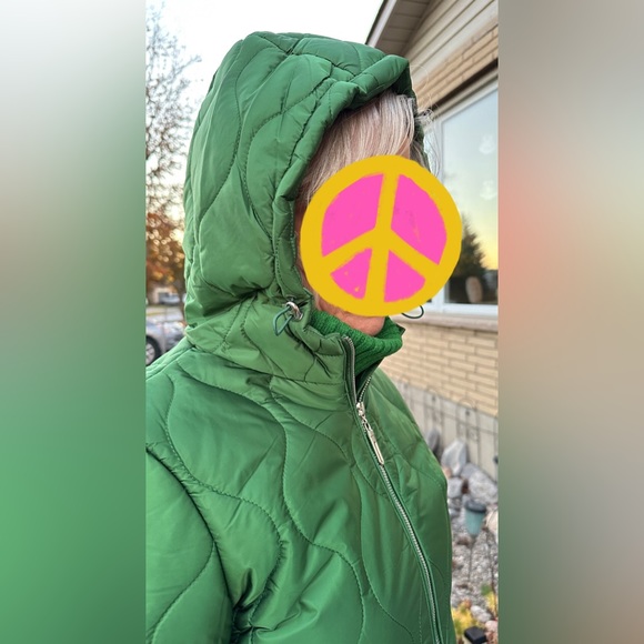 MARBLE | NWT | Emerald Green Quilted Coat - Picture 7 of 11